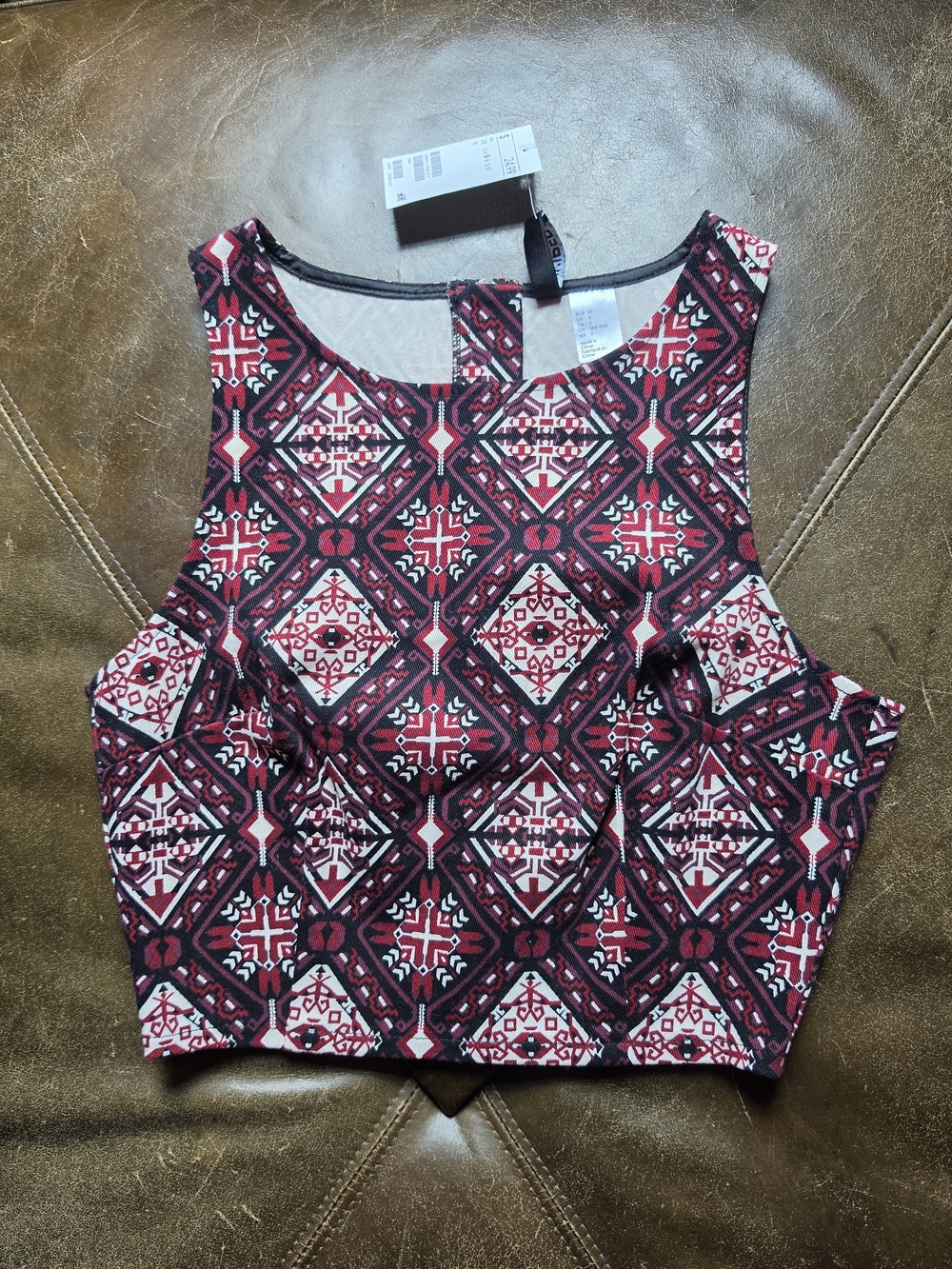 H&M Burgundy and Black Geometric Tailored Zip Back Crop Tank 6